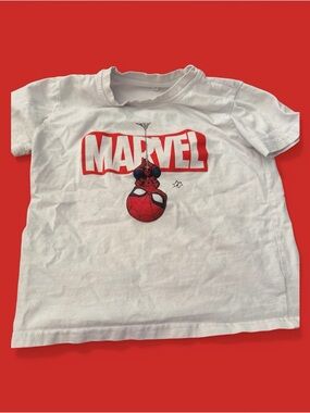 Marvel Spider-Man Red Graphic T-Shirt Kids XS Superhero Tee
